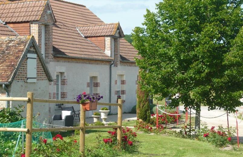 La Ferme De La Maugerie Panzió Thoury Kültér fotó